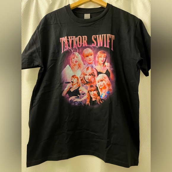 Taylor Swift Tops - Taylor Swift Vintage Style T-Shirt Size Medium